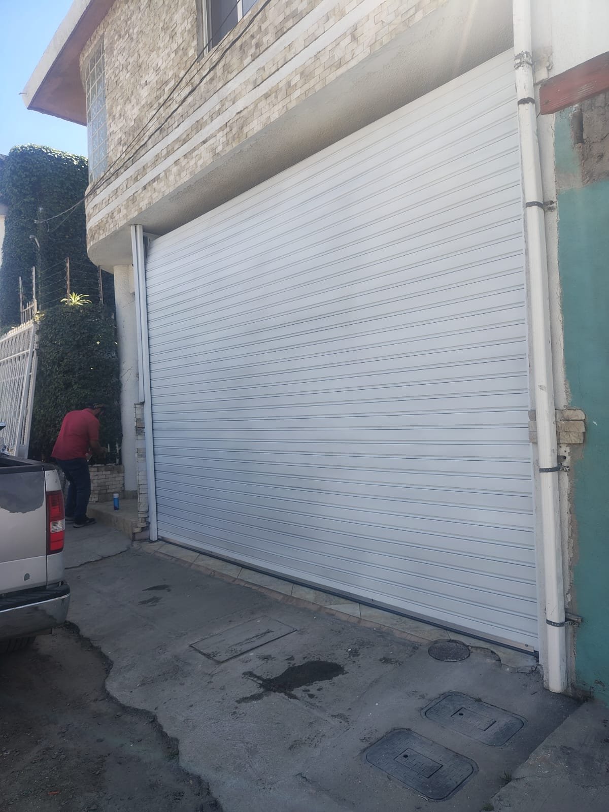 cortina-de-acero-blanca